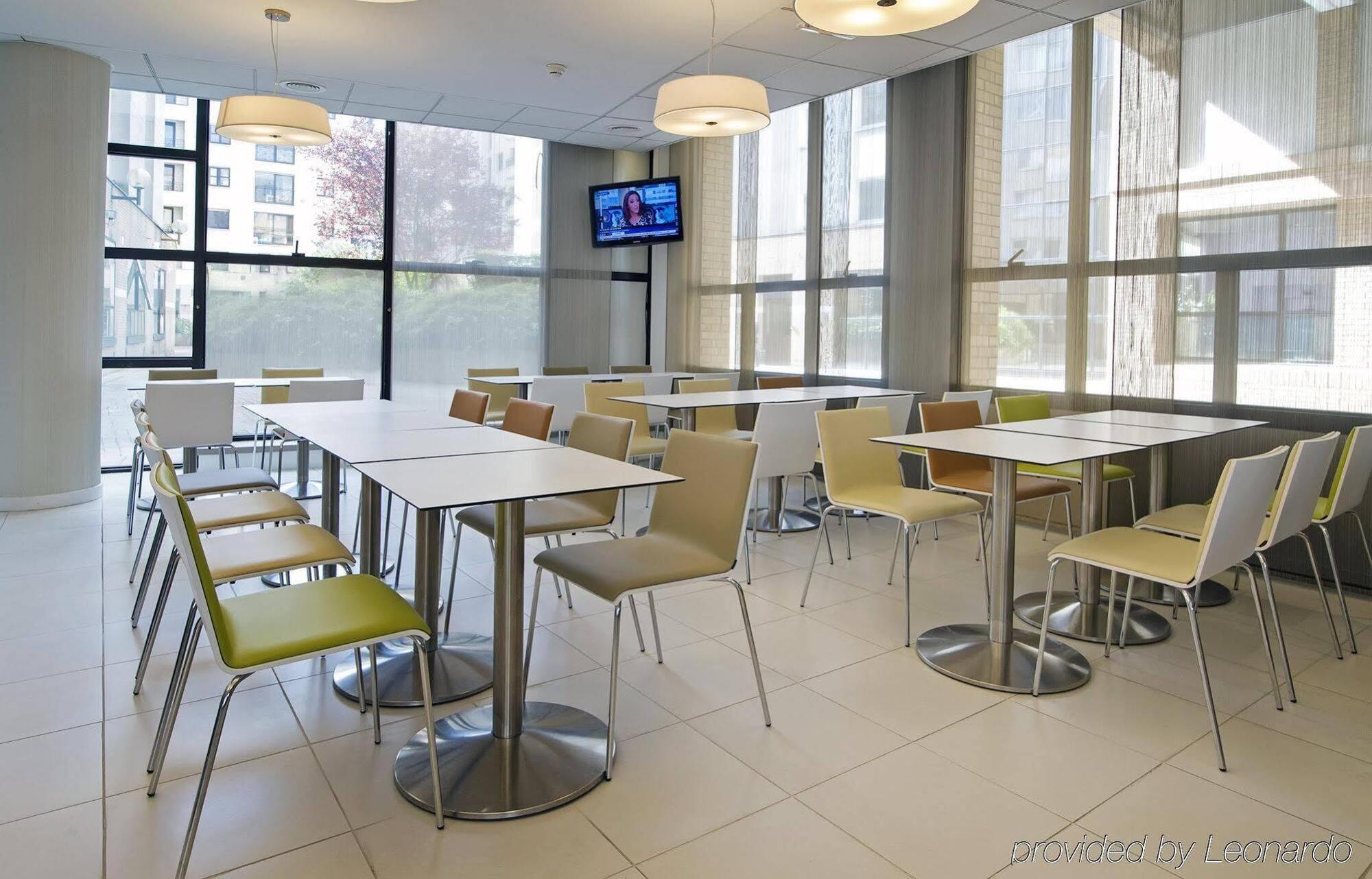 Holiday Inn Express Lille Centre By Ihg Exterior foto